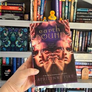 Earthbound by Aprilynne Pike (Hardcover)